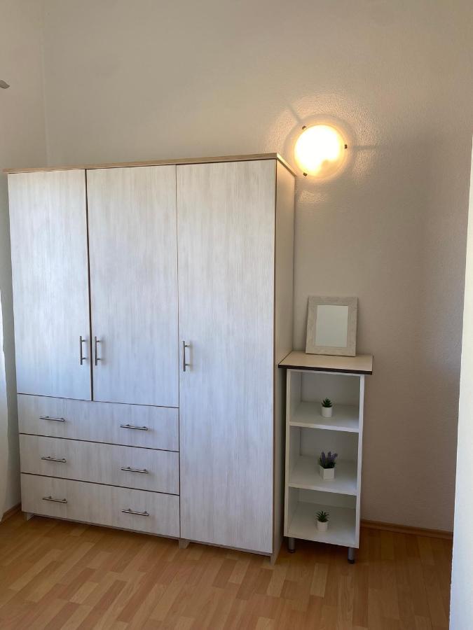 Apartments Lolo Привлака Екстер'єр фото