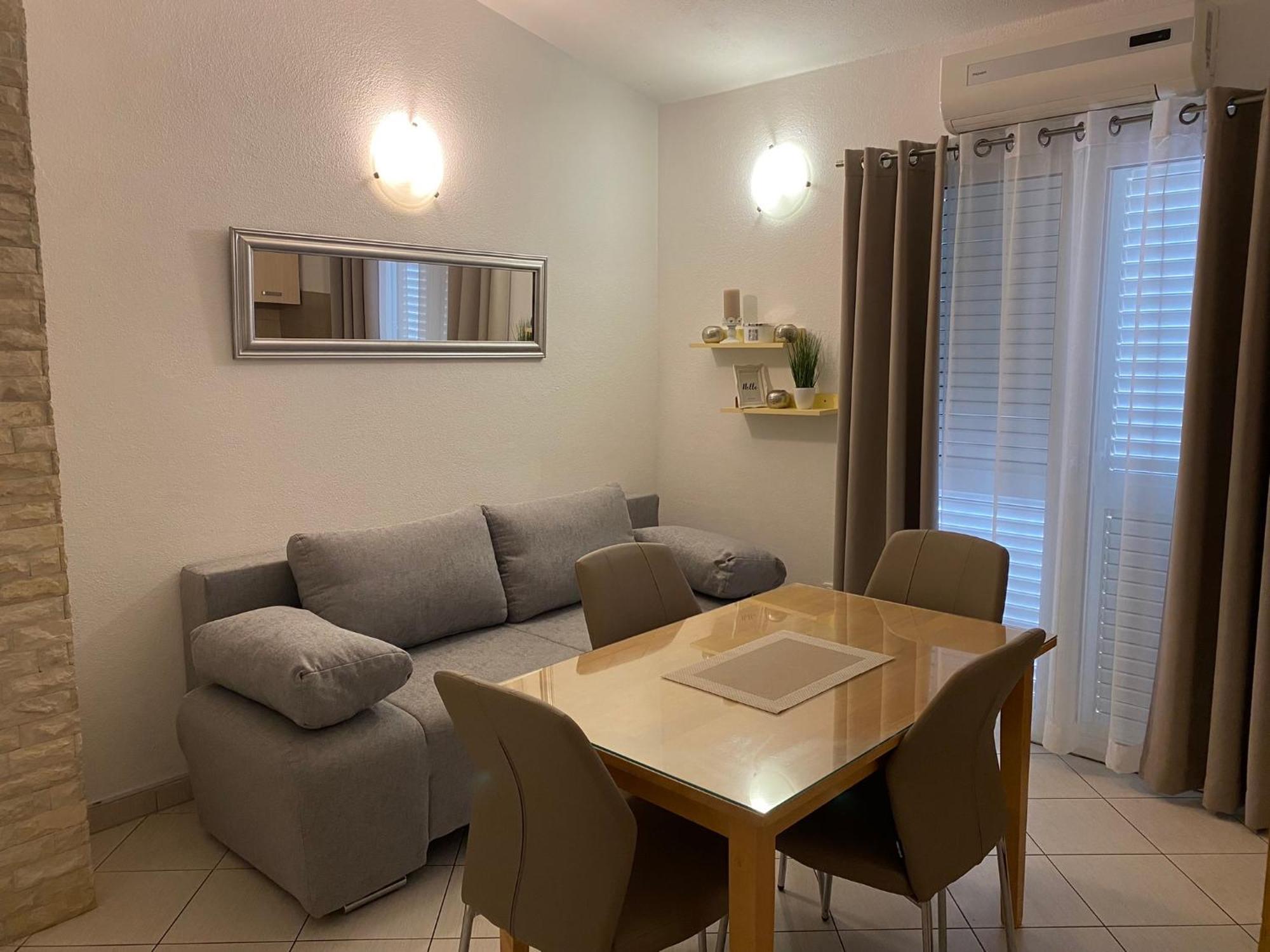 Apartments Lolo Привлака Екстер'єр фото