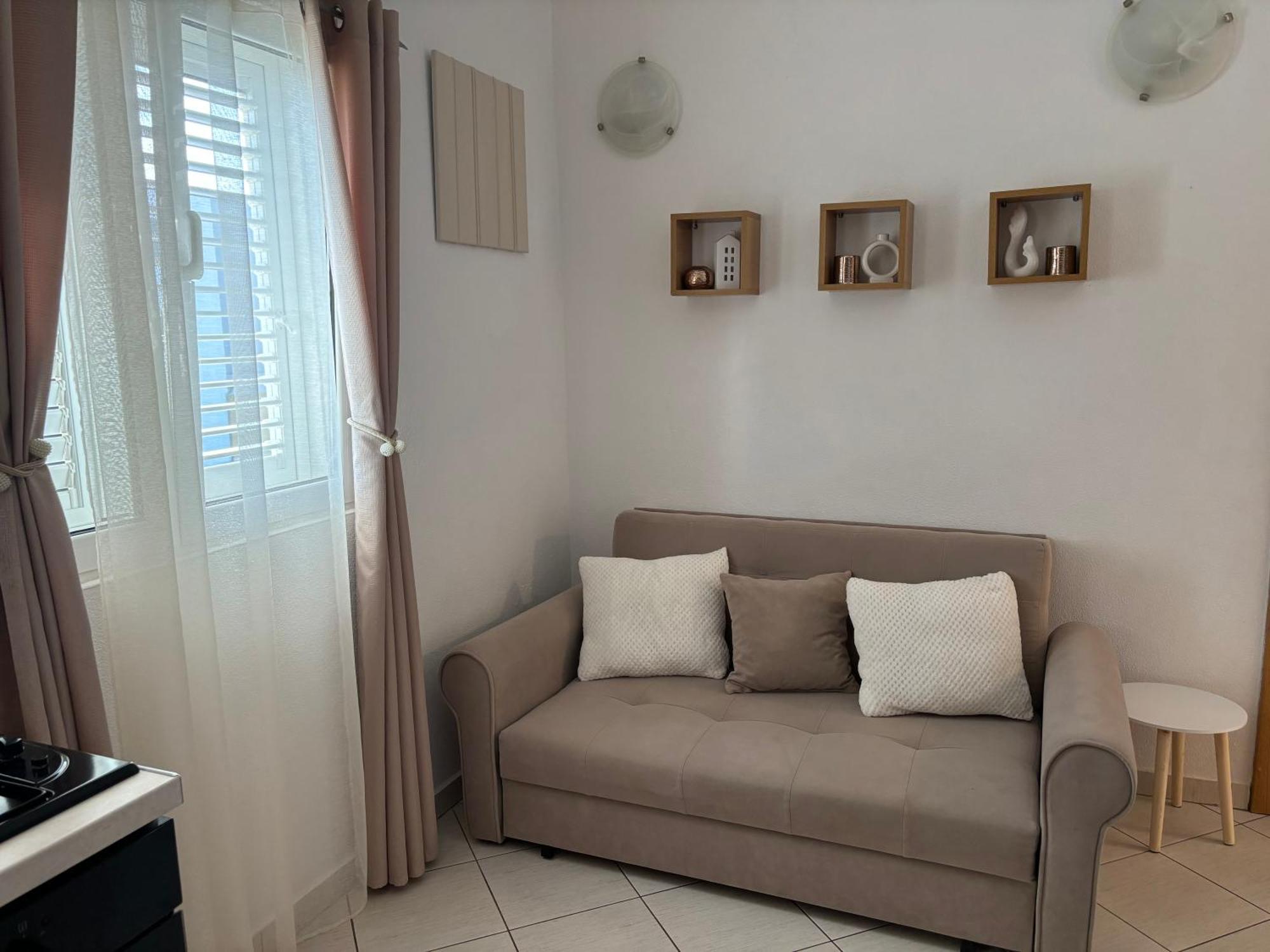 Apartments Lolo Привлака Екстер'єр фото